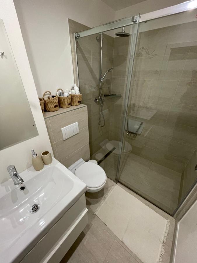 Апартаменты Cosy Apartmant In Годонин Экстерьер фото